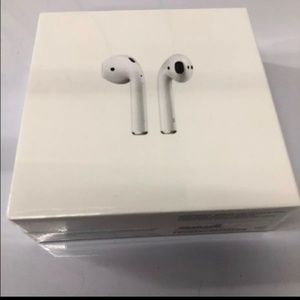 AirPods